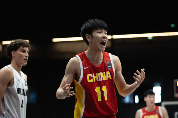 创达盈 虎头蛇尾！张博源三节21分全场最高爆发 末节却0分难阻决战崩盘